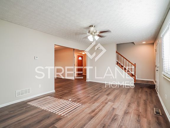 3rd image of 3142 Plainfield Ct