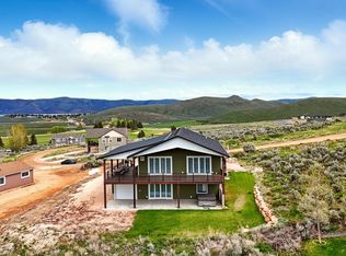 2882 S Golf Course Dr, Garden City, UT 84028