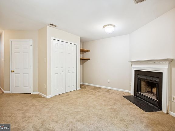 5th image of 1216 Quaker Hill Dr