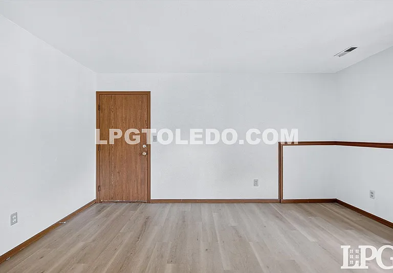 801 Hilltop Ln #101 — Photo 9