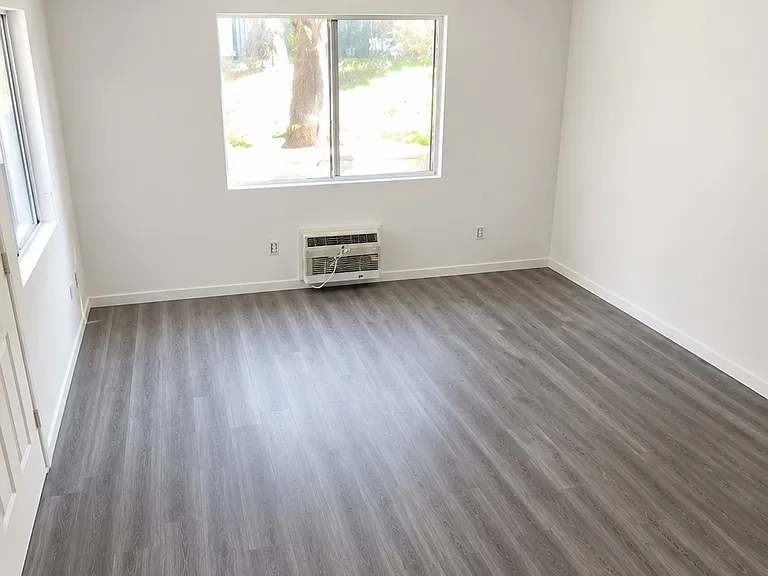 10235 Madrid Way #123 — Photo 11