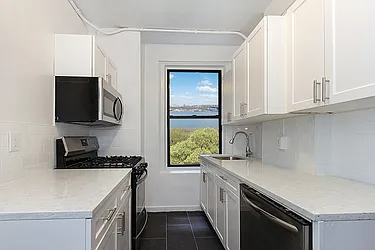 Rented by Rita S Citrin, LREB