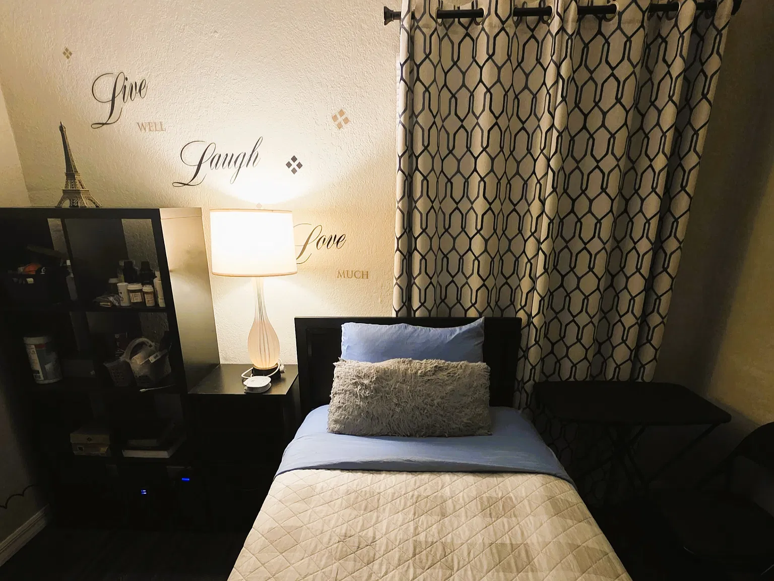 1 bed, 1.5 bath, $600 — Photo 3