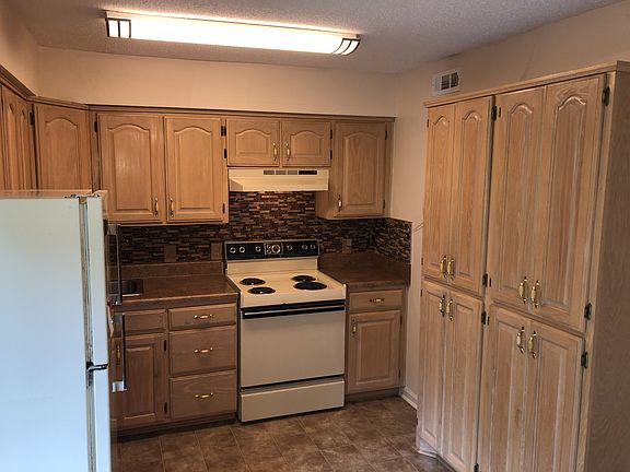 5th image of 500 Paragon Mills Rd APT A6