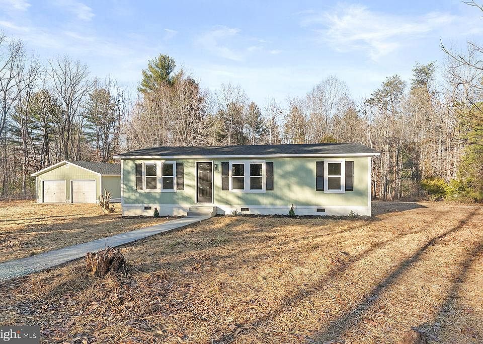 1st image of 71 White Pine Ln