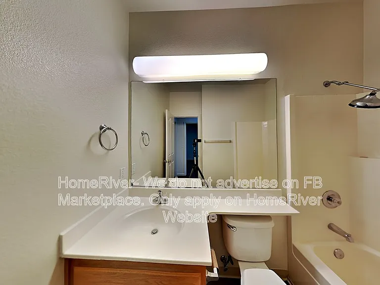 8453 Mockenhaupt Ct — Photo 14