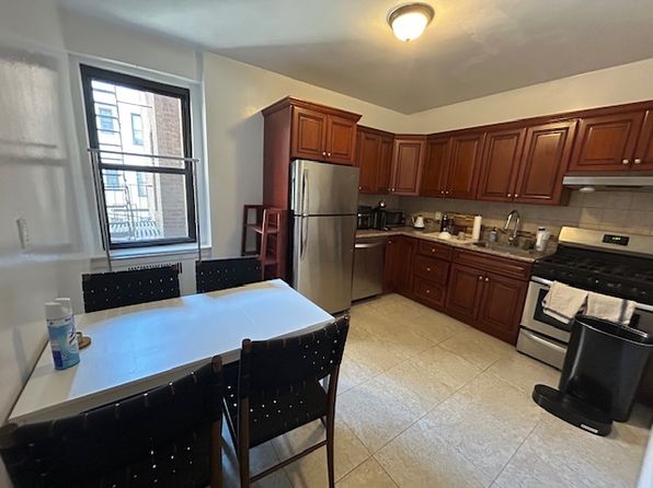 4739 40th St APT 3J