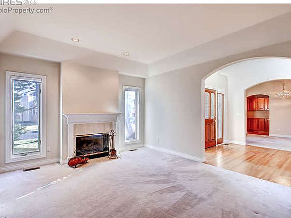 4th image of 541 Manorwood Ln