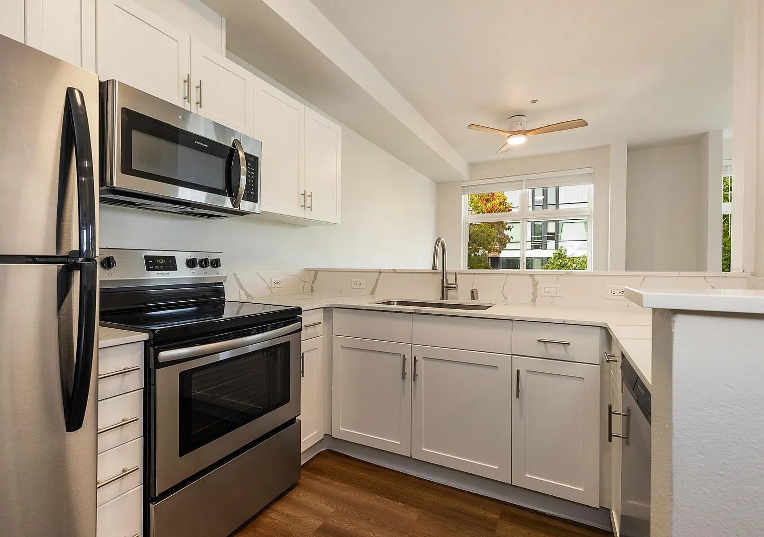 St. Theodore Apartments on Roosevelt! — Photo 4