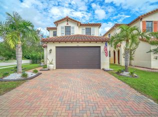 9083 SW 39th St, Hollywood, FL 33025