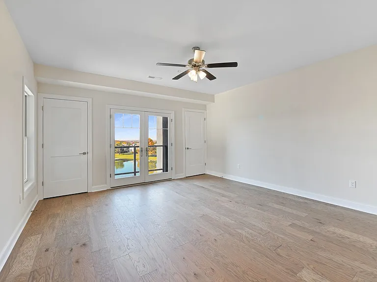 5233 Highpointe Lakes Dr #401 — Photo 42
