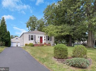 102 Gedney Rd, Lawrence Township, NJ 08648