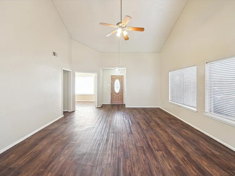 23902 Silversmith Ln — Photo 10