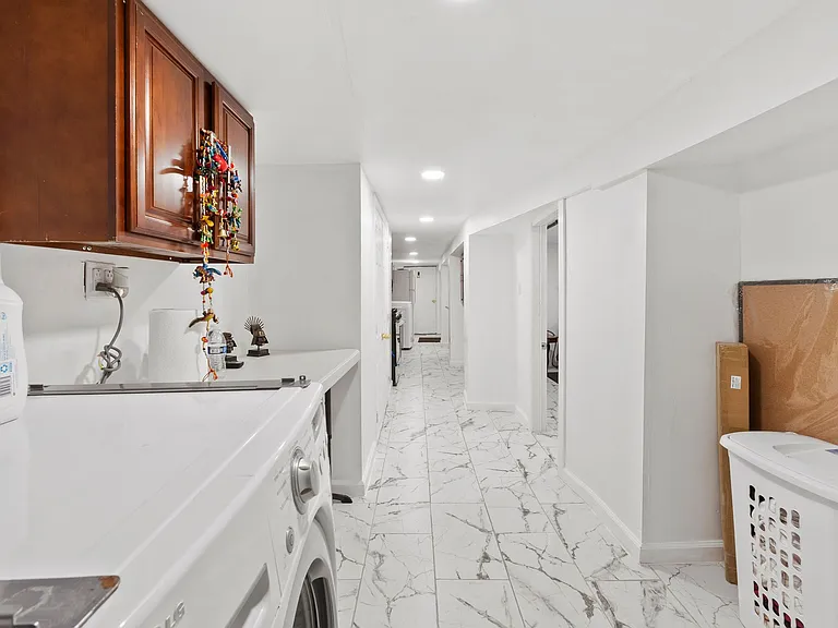 87 Clifton Pl — Photo 28