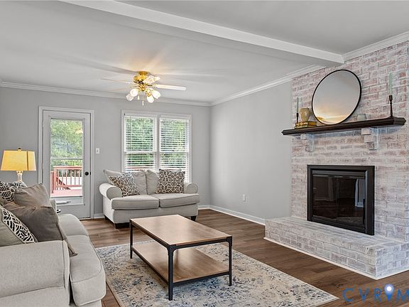 3rd image of 9322 Ravensworth Ct