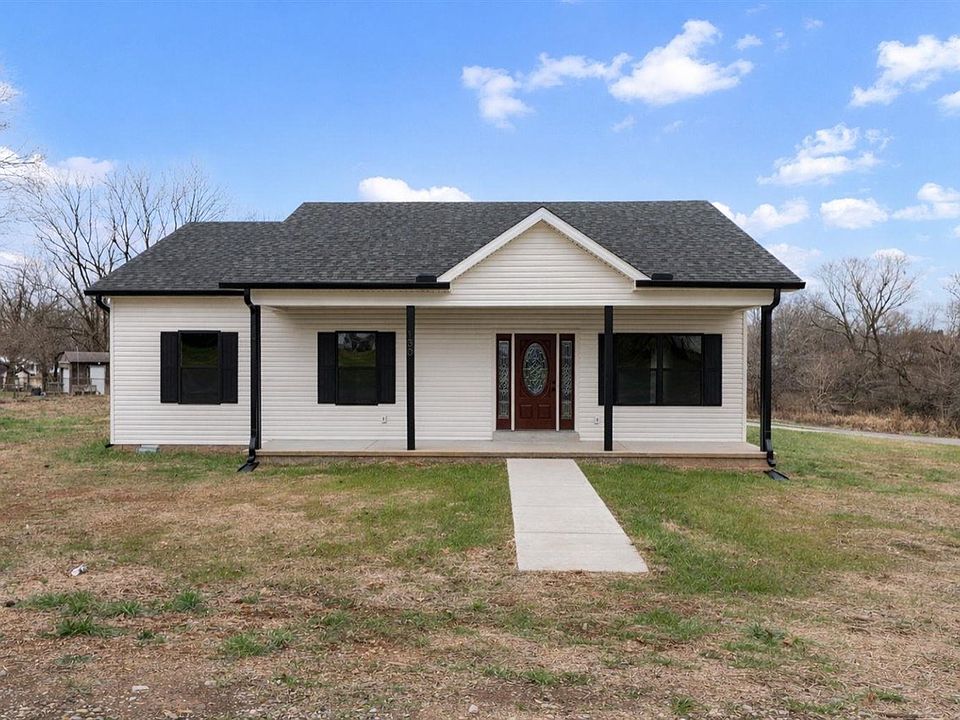 1st image of 130 Floral Ave