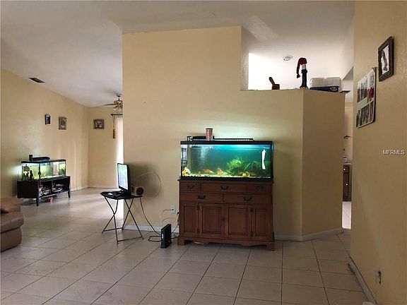 3rd image of 257 Taylor Ln