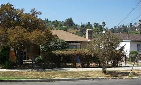 1st image of 3661 Harriman Ave
