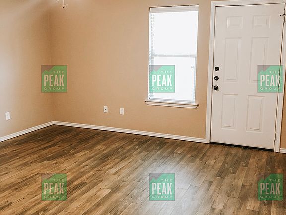 3rd image of 18 Bella Ln
