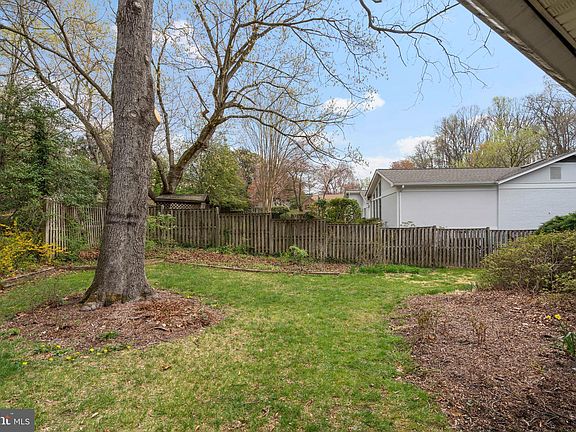 4th image of 7025 Selkirk Dr
