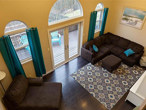 4th image of 554 Indus St