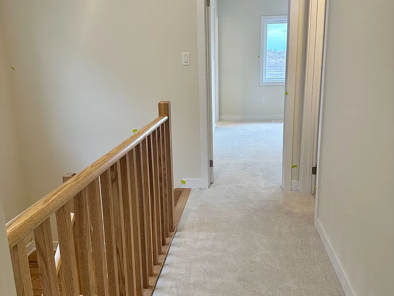 42 Rowlock St — Photo 12