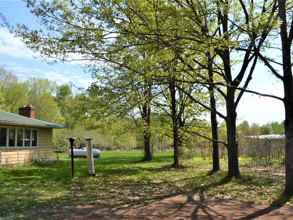 2nd image of N3972 S End Rd