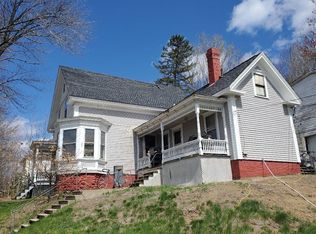 9 High St, Ashland, NH 03217