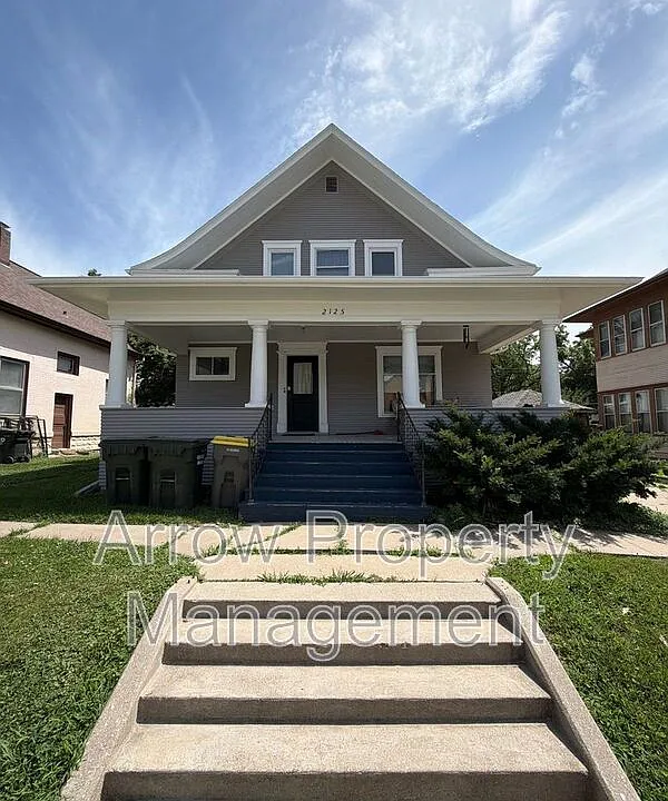 2125 South St #2