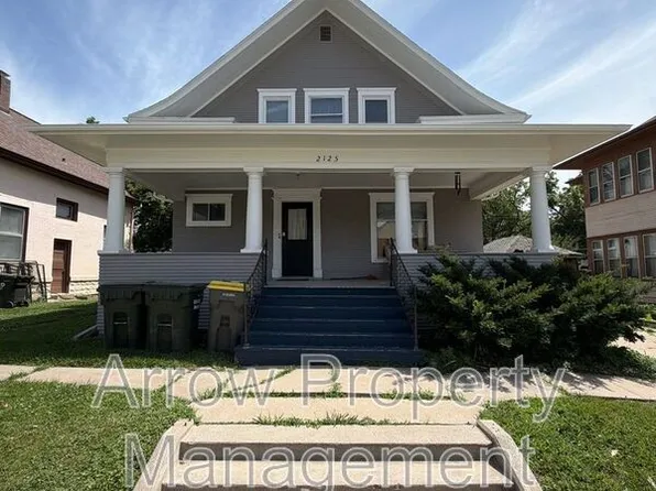 2125 South St APT 2, Lincoln, NE 68502