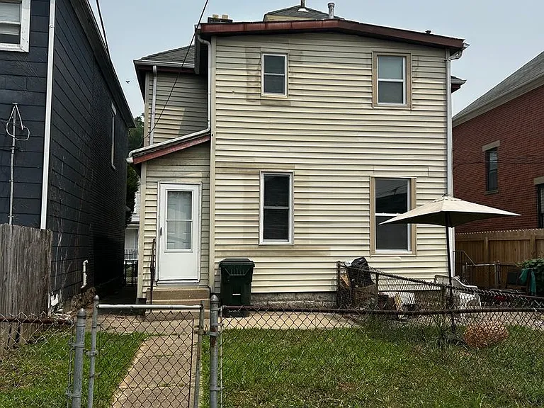 521-523 Cline St — Photo 10