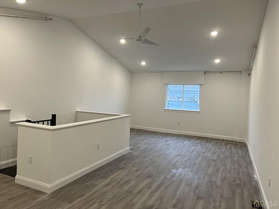 4th image of 37 Main St #7