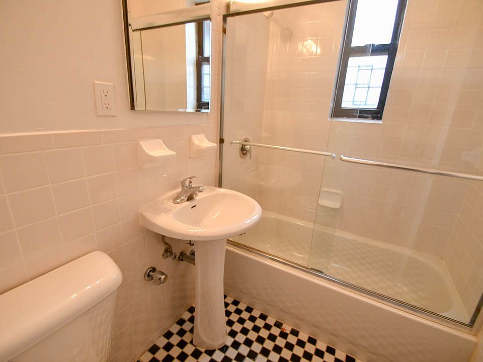 2nd image of 1991 Sedgwick Ave APT 5C