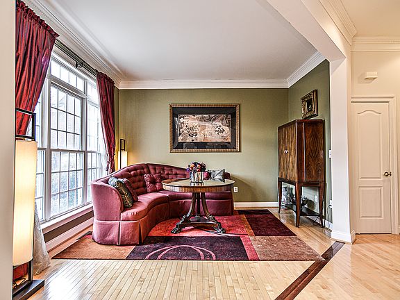3rd image of 2158 Harithy Dr