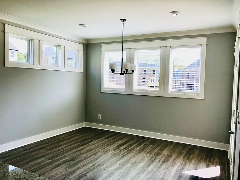 3038 Oxford Dr — Photo 8