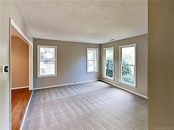 5th image of 2305 Century Oaks Ln