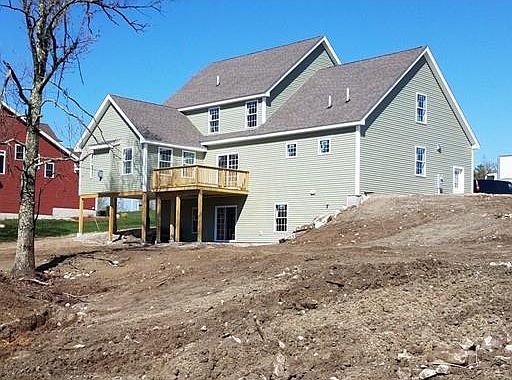 2nd image of 13 Aspen Dr #39