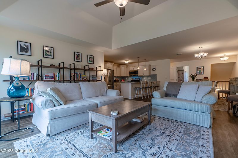 3rd image of 2203 Stonebridge Drive