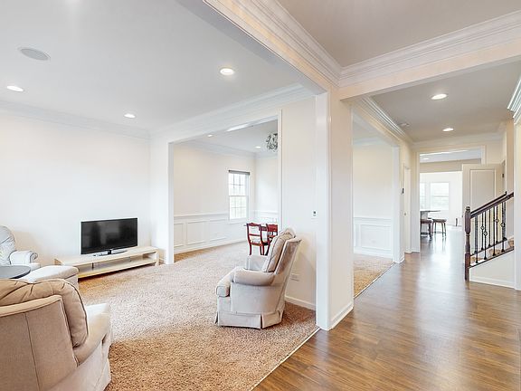 5th image of 25300 W Maggie Ln