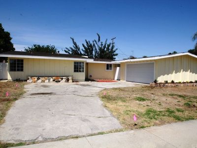 534 E Victoria St, Rialto, CA, 92376