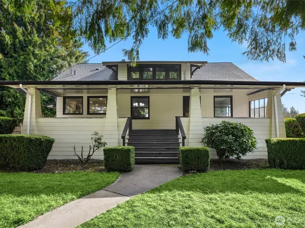 11726 10th Avenue S, Seattle, WA 98168