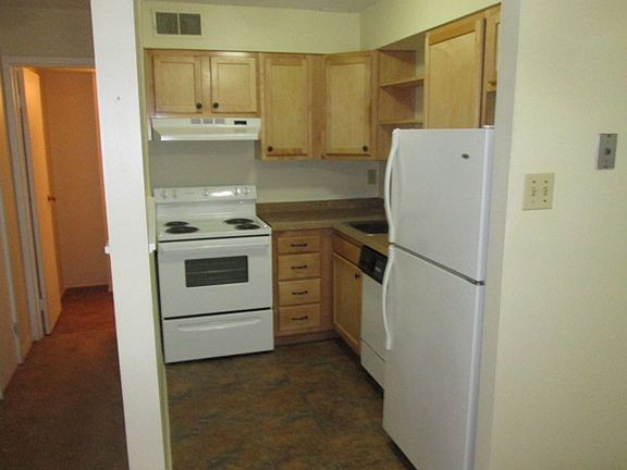3rd image of 2521 Milligan Way #B103