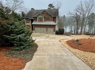 4596 Lakeview Ln, Gainesville, GA 30504
