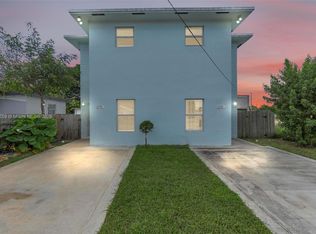 2176 NW 64th St, Miami, FL 33147