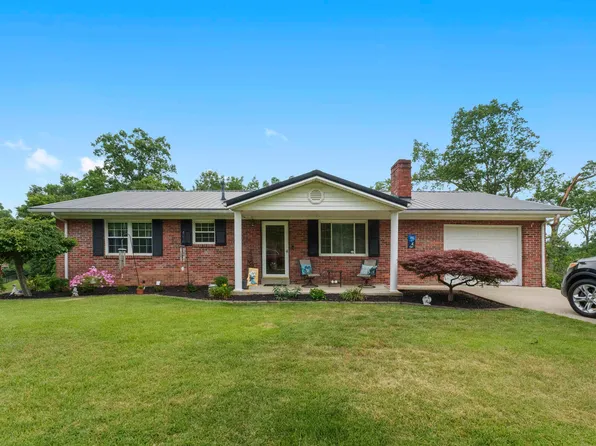 2702 Woodhaven Dr, Ashland, KY 41102