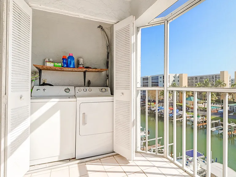 4511 Bay Beach Ln #315 — Photo 13