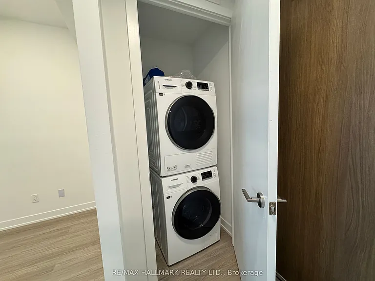 8188 Yonge St #431 — Photo 13