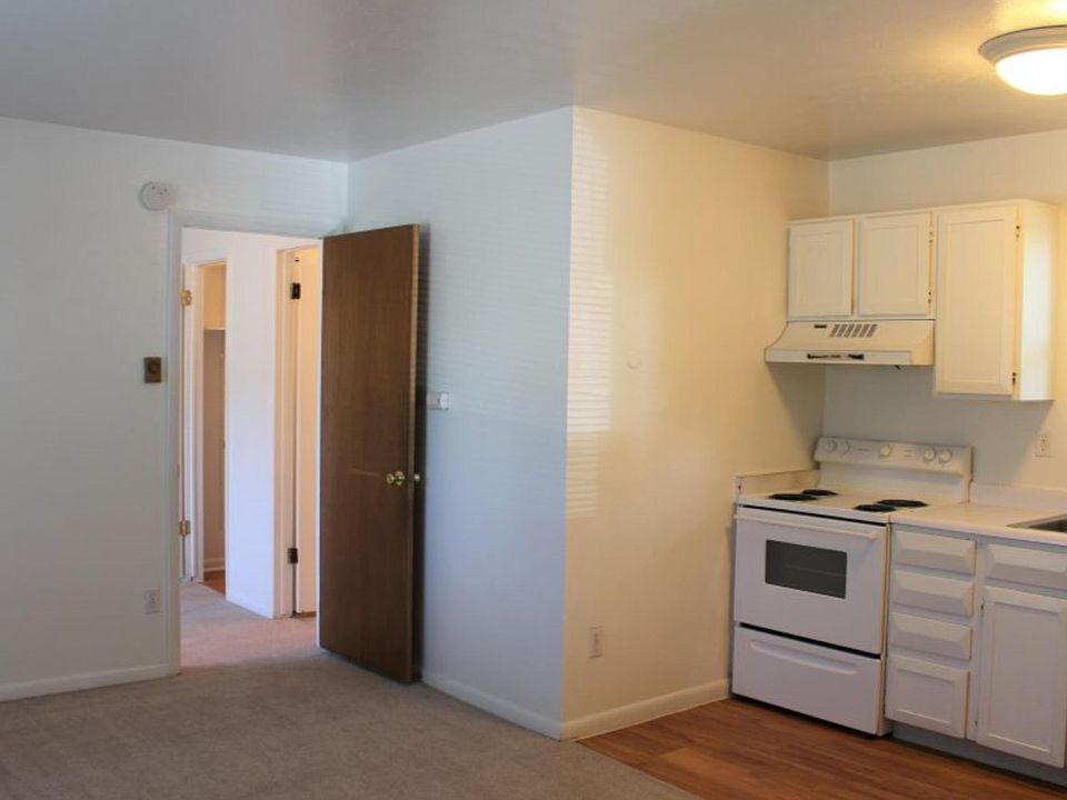 2nd image of 3515 Hayden Pl #2
