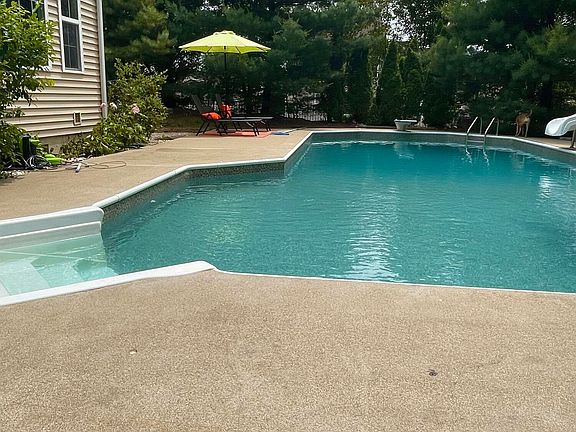 4th image of 1023 Hunterallen Dr