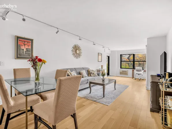 205 West End Avenue image 3 of 10